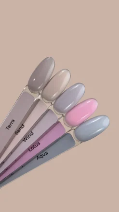 Alternative view of HEY LOVE - TINT BASE LOTUS  - 30ml